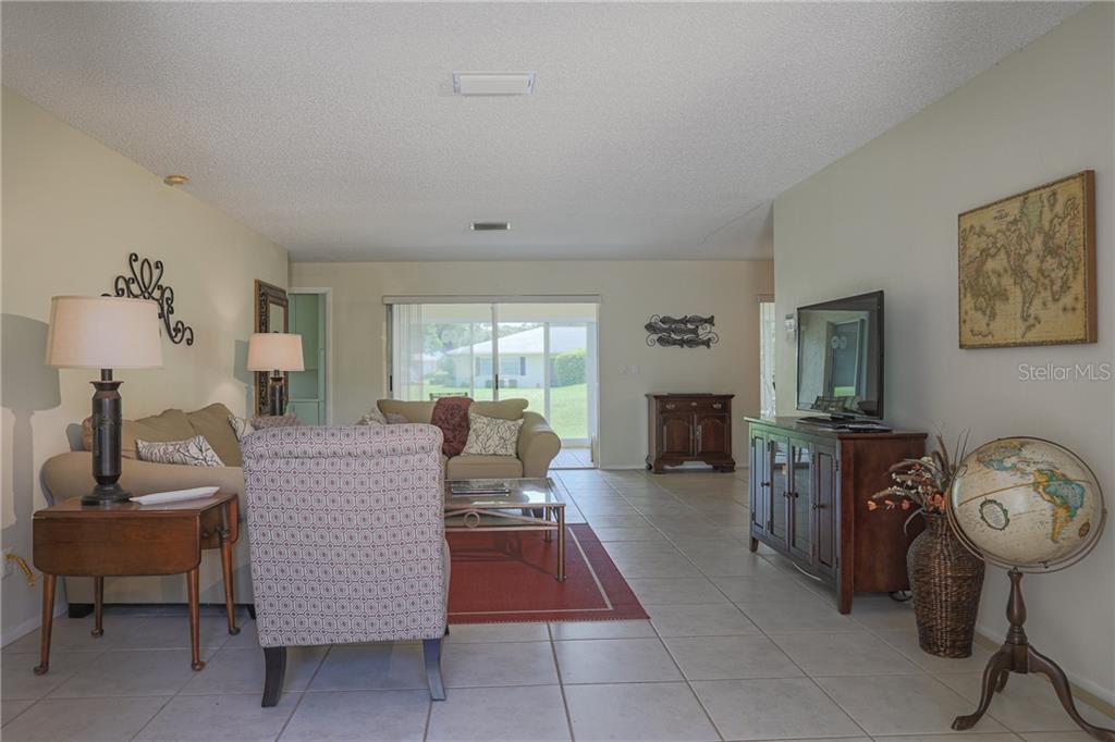 6986 W COUNTRY CLUB DR N #6986 — photo 3