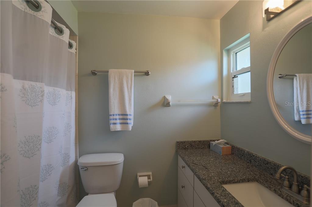 6986 W COUNTRY CLUB DR N #6986 — photo 15
