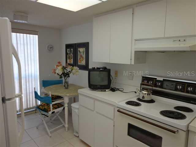 5278  WEDGEWOOD LN  #48 — photo 2