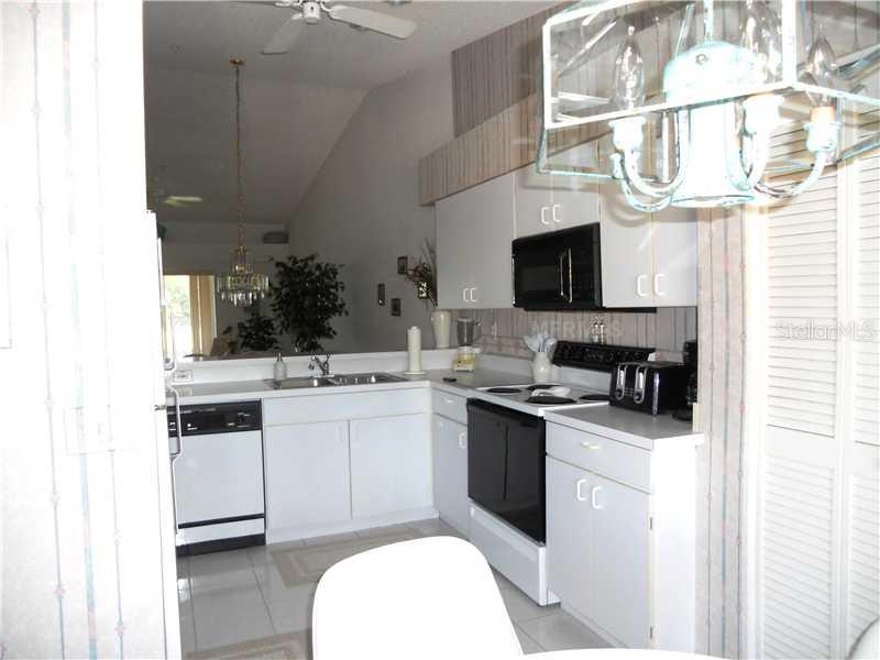 8911  VERANDA WAY  #222 — photo 3