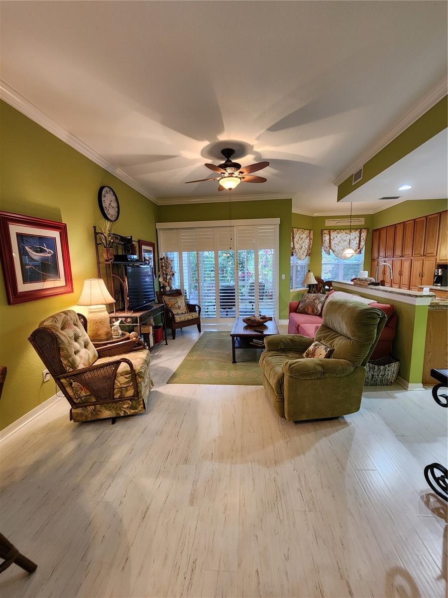 400 RAVINIA CIR #400 — photo 3