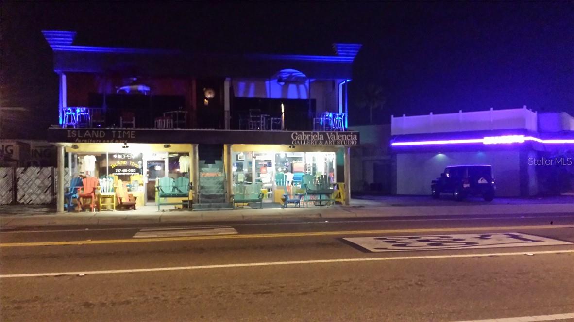 Home in ST PETE BEACH — photo 2