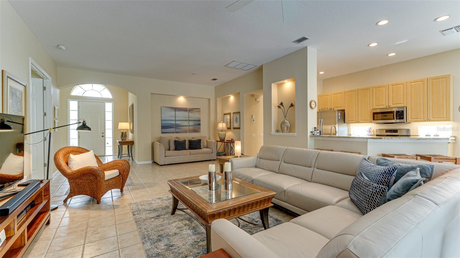 6920 LENNOX PL — photo 8