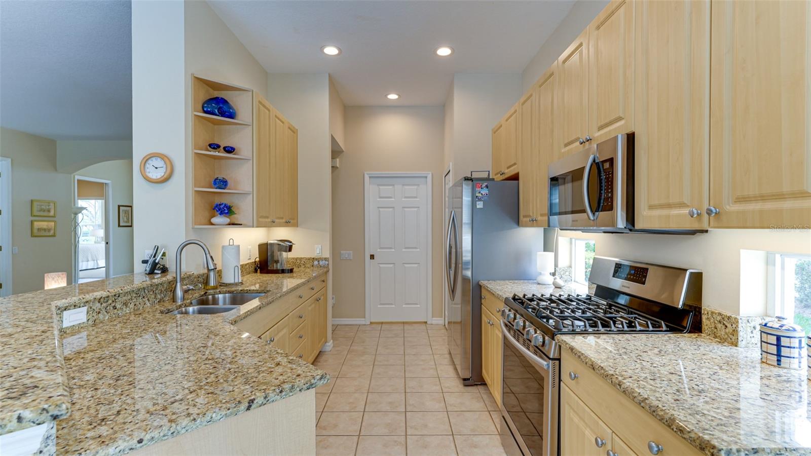 6920 LENNOX PL — photo 11