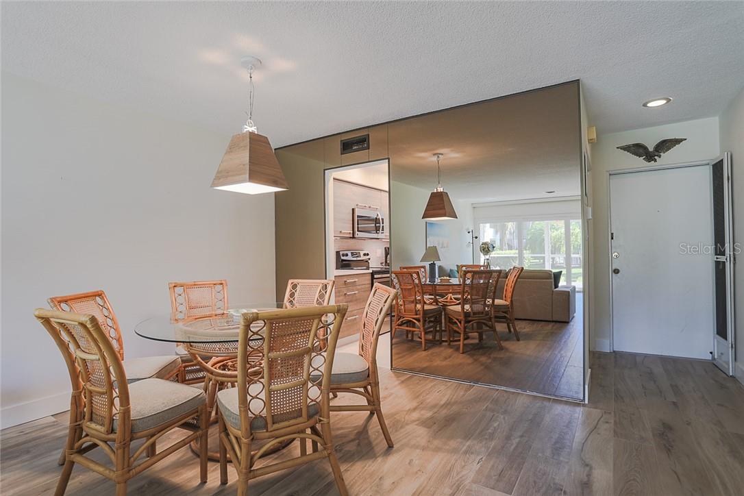 500 S WASHINGTON DR #16A — photo 9