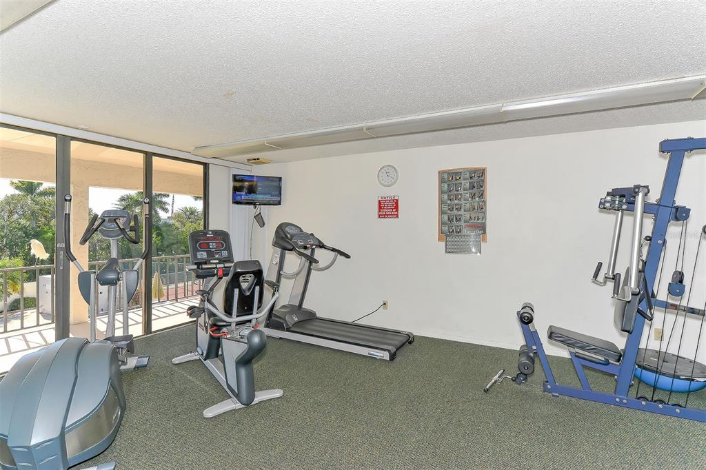 6415 MIDNIGHT PASS RD #602 — photo 34