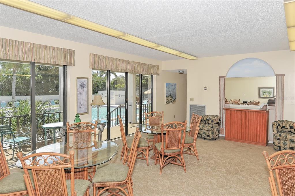 6415 MIDNIGHT PASS RD #602 — photo 35