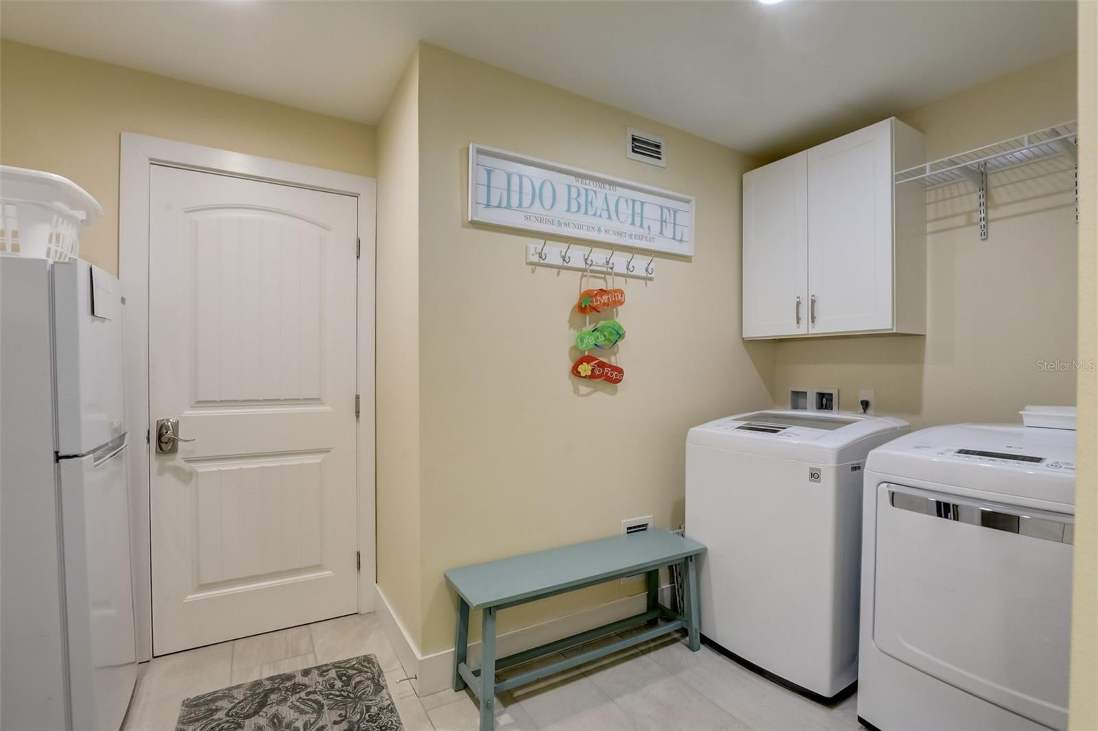 39 S POLK DR — photo 16