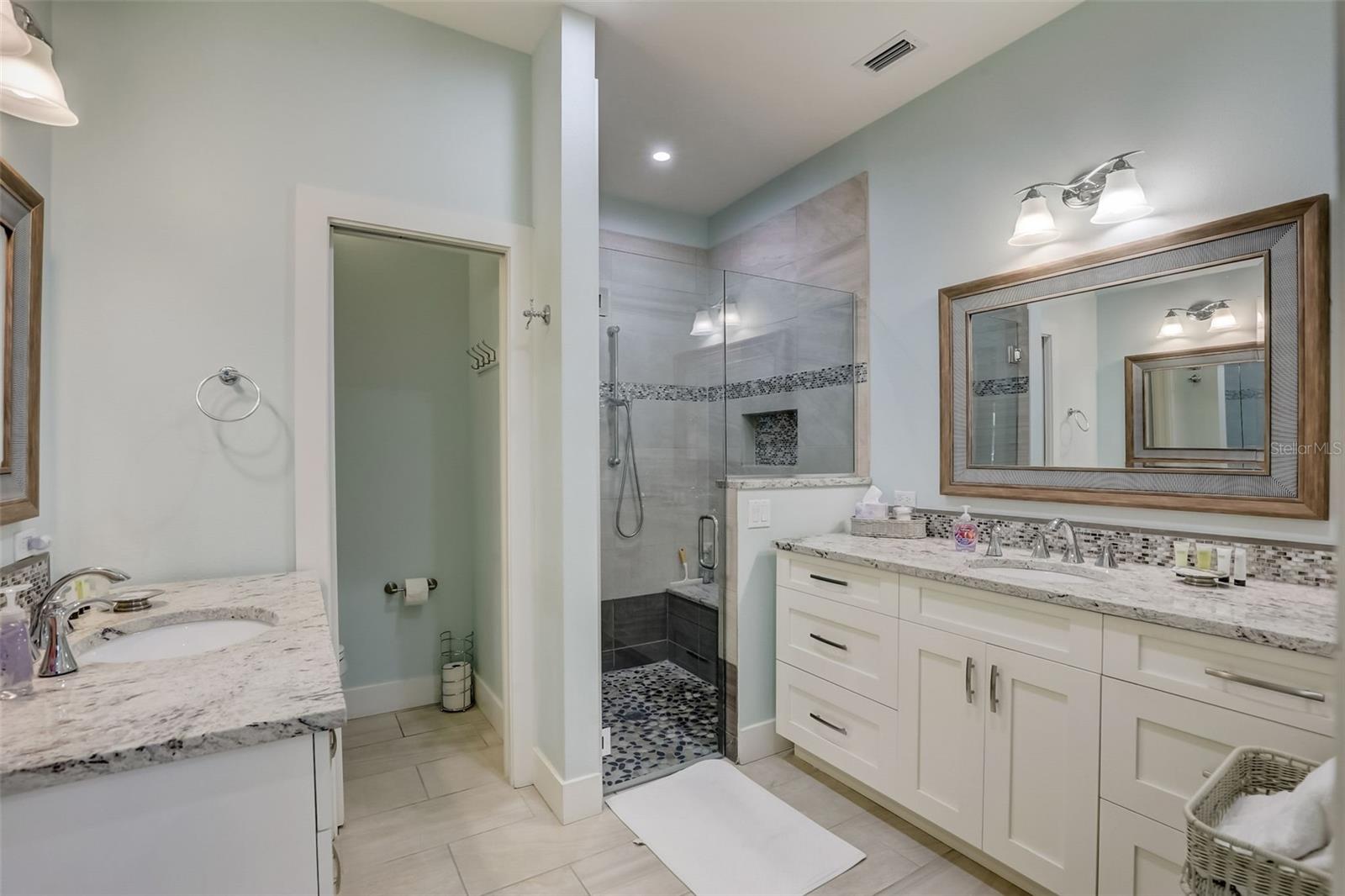 39 S POLK DR — photo 11