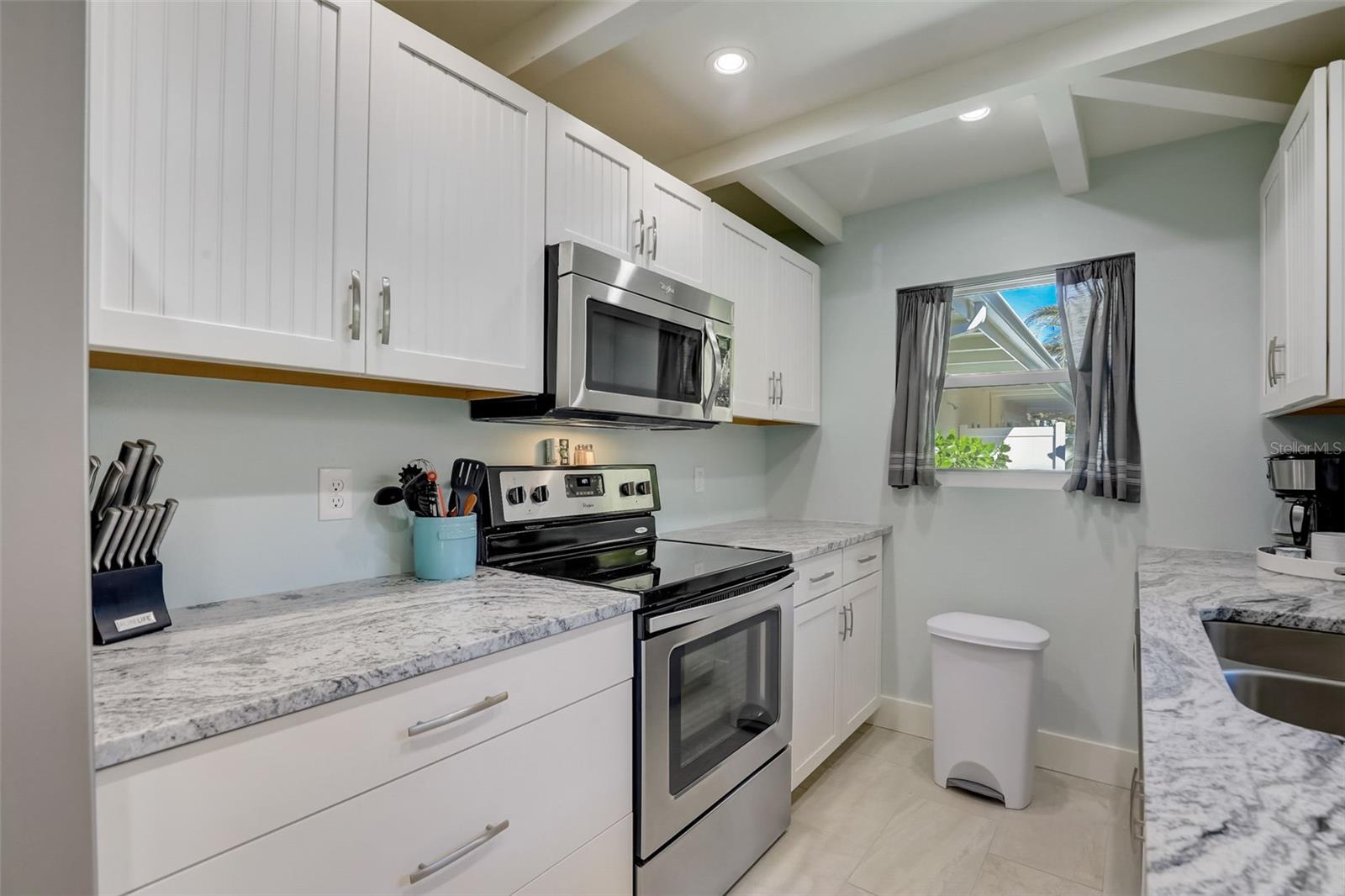 39 S POLK DR — photo 48