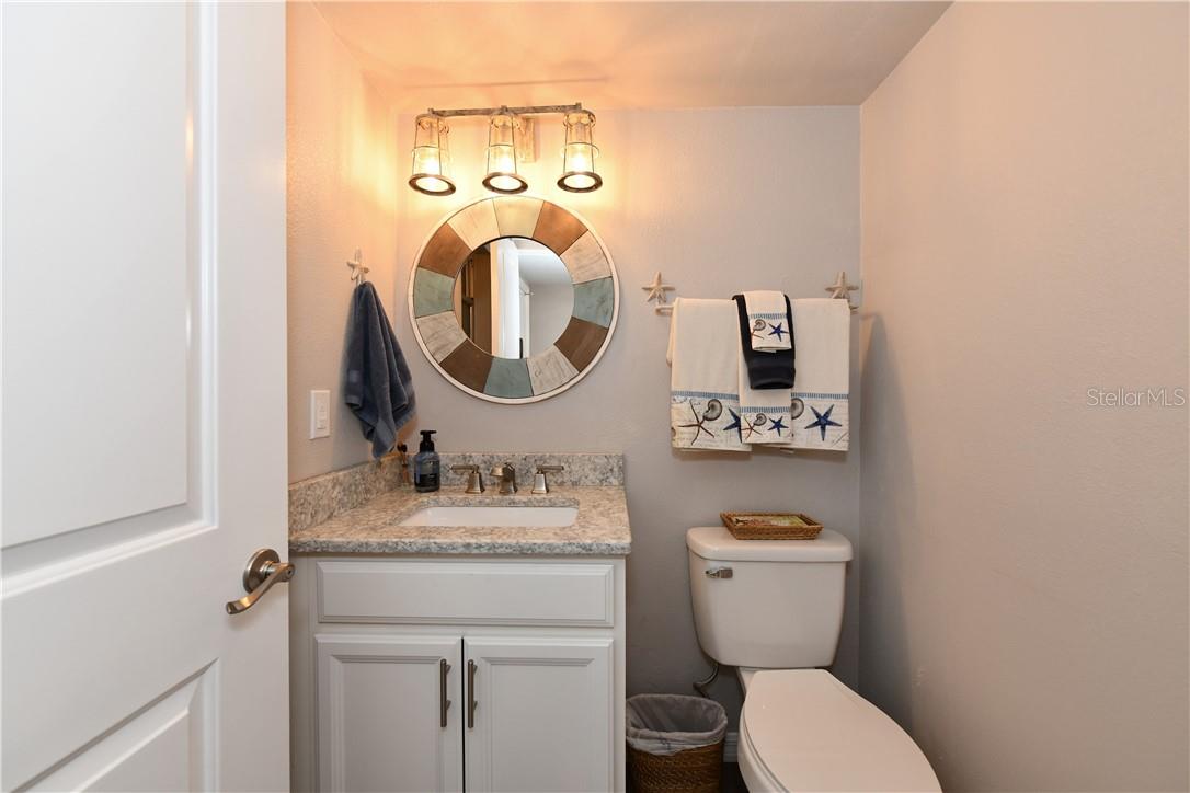 800 BENJAMIN FRANKLIN DR #403 — photo 17