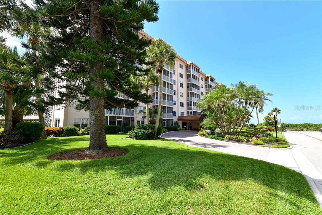800 BENJAMIN FRANKLIN DR #403 — photo 6