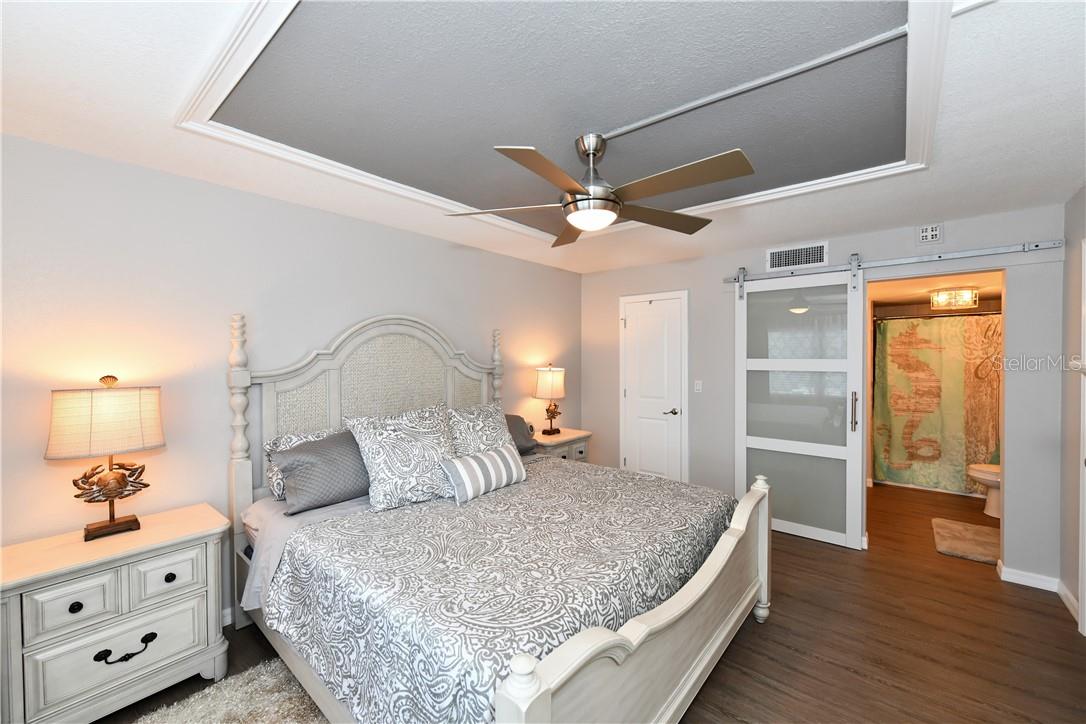 800 BENJAMIN FRANKLIN DR #403 — photo 19