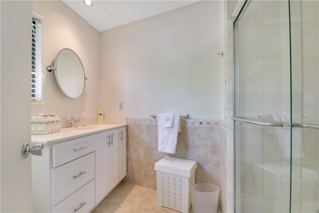 8335 MANASOTA KEY RD — photo 17
