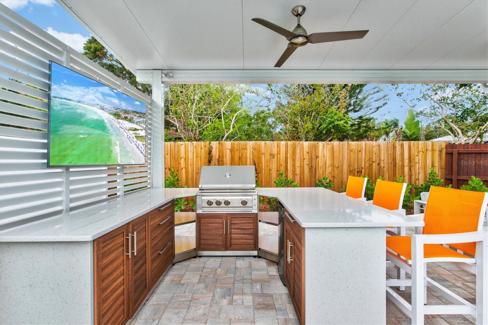 2473 DAVIS BLVD — photo 3