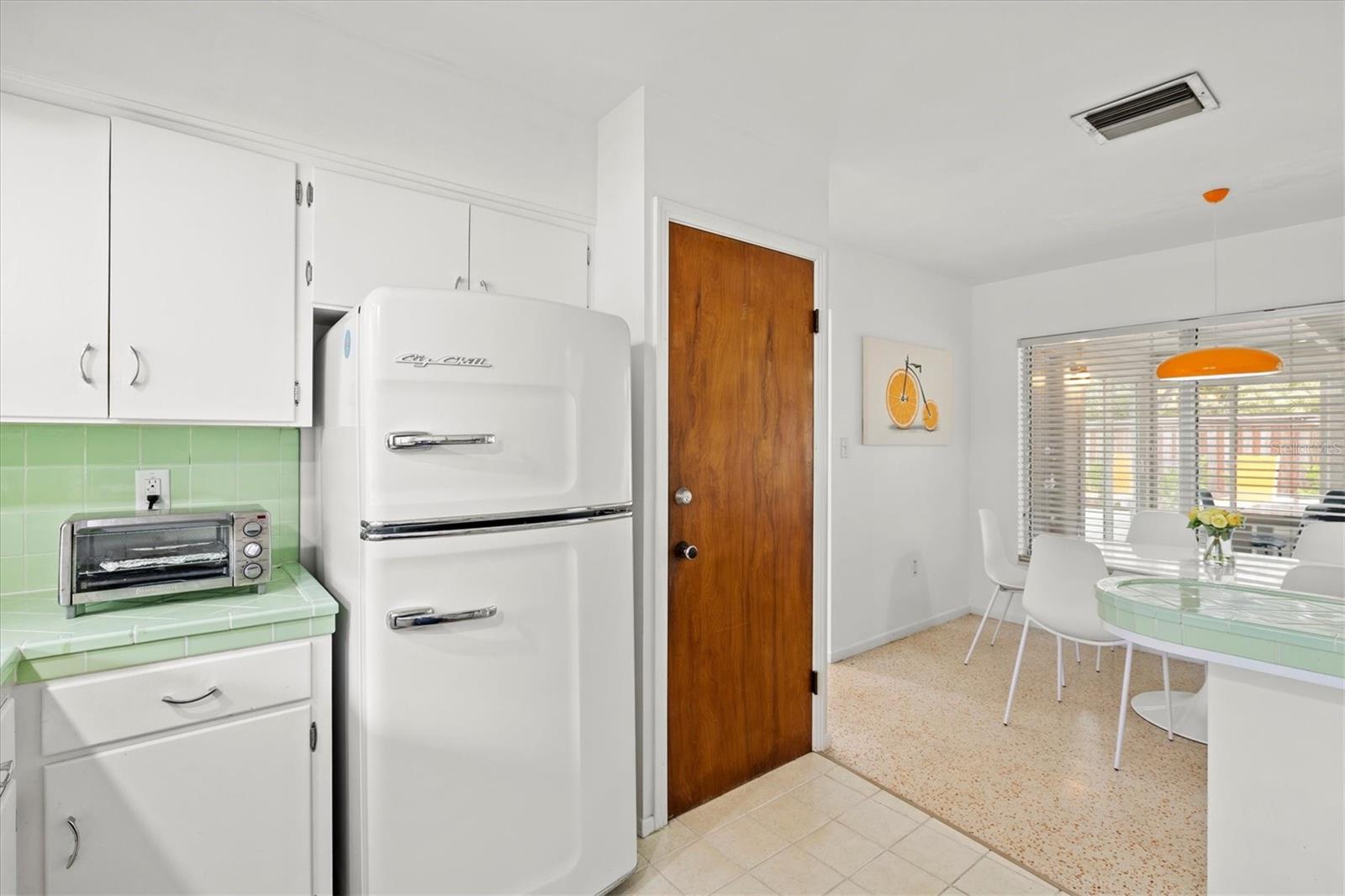 2473 DAVIS BLVD — photo 22