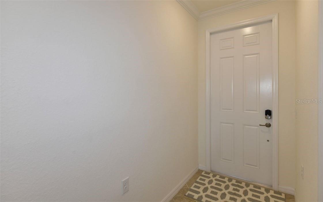 17520 GAWTHROP DR #203 — photo 4