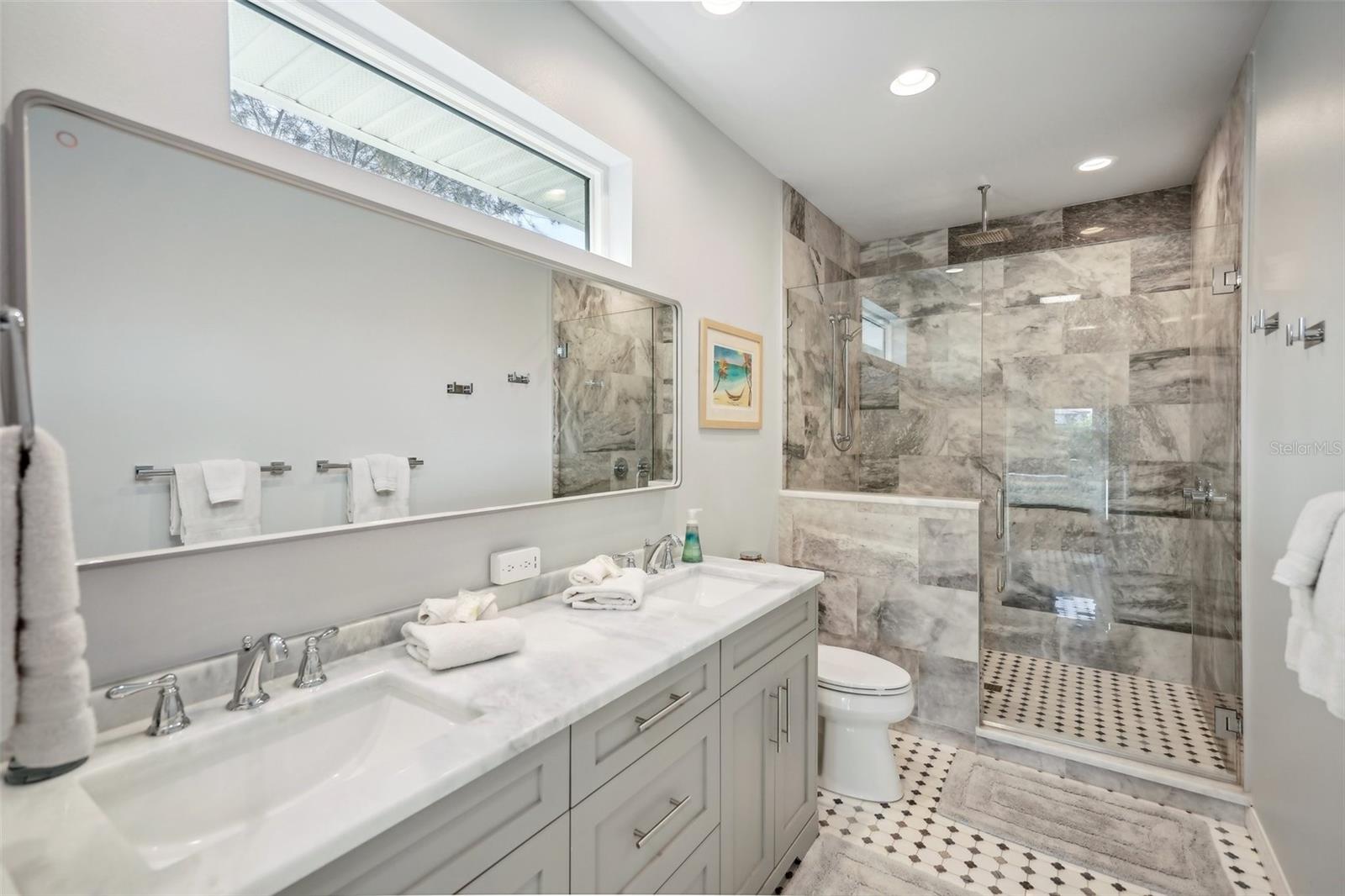501 CHANNEL LN — photo 7