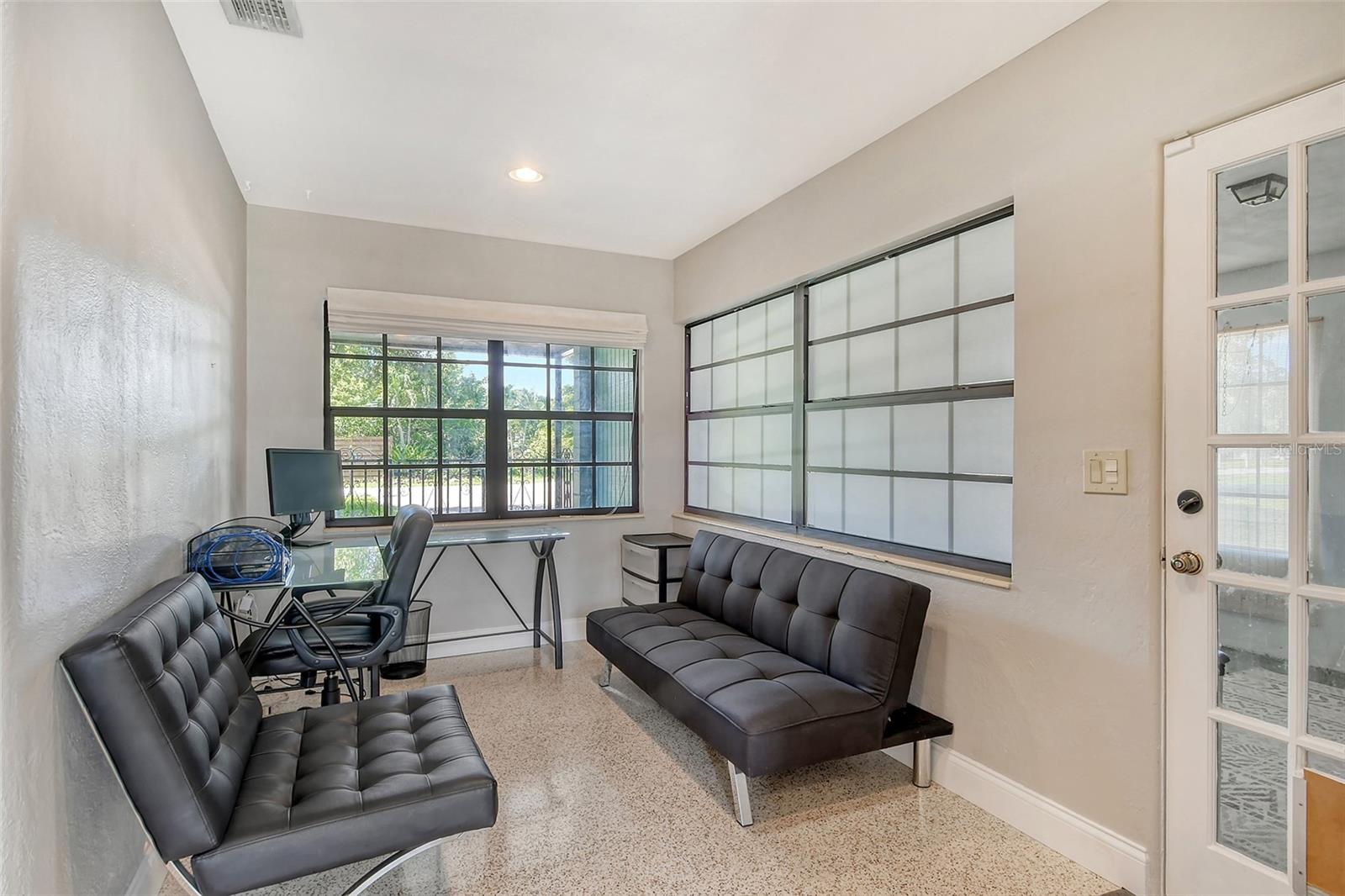 2309 LYNN ST — photo 24