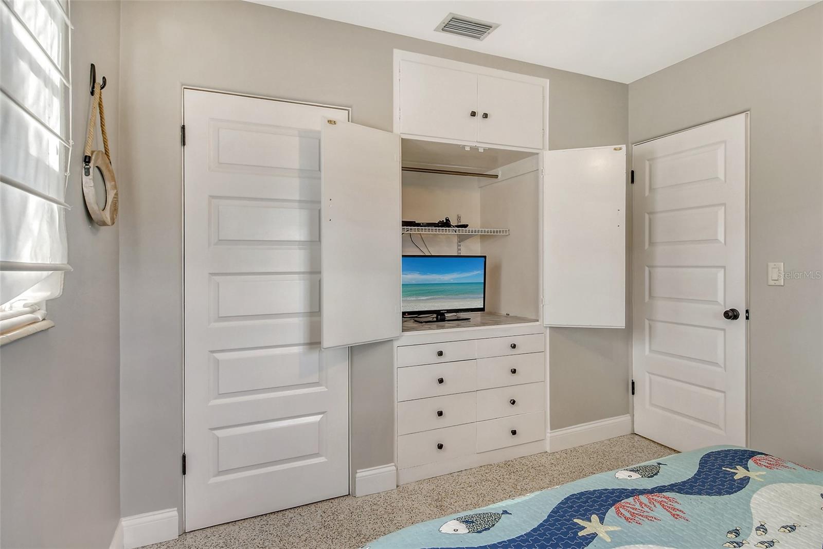2309 LYNN ST — photo 22