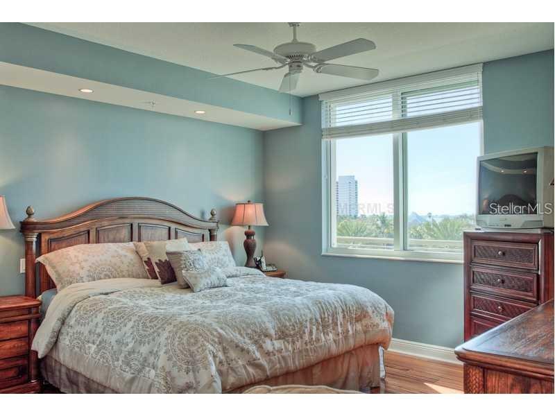 800 N. TAMIAMI TRAIL #303 — photo 16