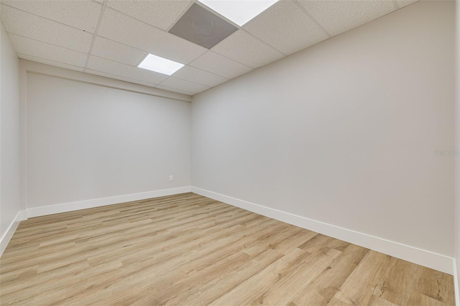 1465 S FORT HARRISON AVE — photo 56