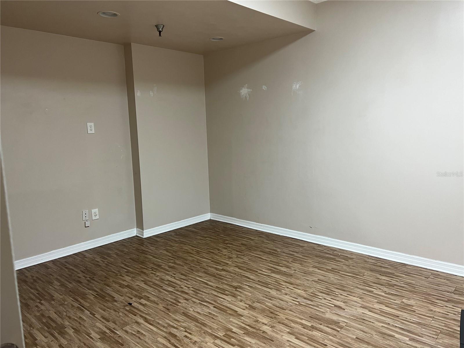 1465 S FORT HARRISON AVE — photo 30