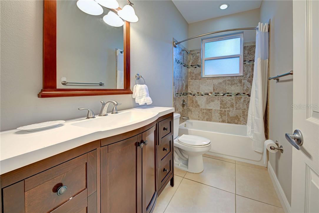 2330 BRADFORD ST — photo 13