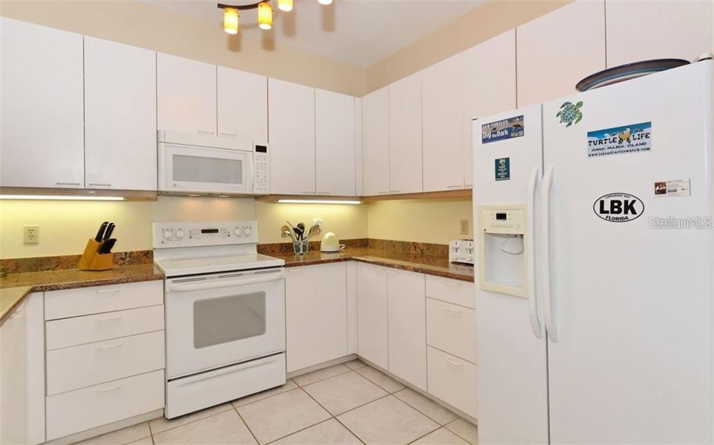 655 CEDARS CT #655 — photo 6