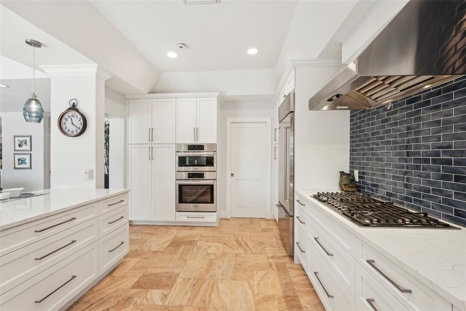 85 S POLK DR — photo 28