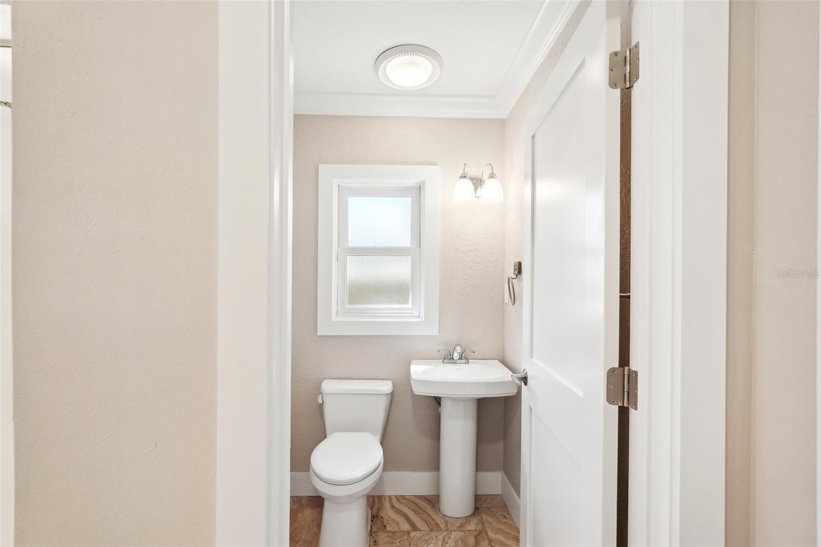 85 S POLK DR — photo 39