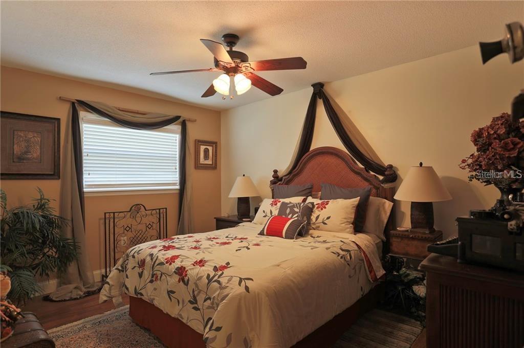 2929 MAYFLOWER ST — photo 14
