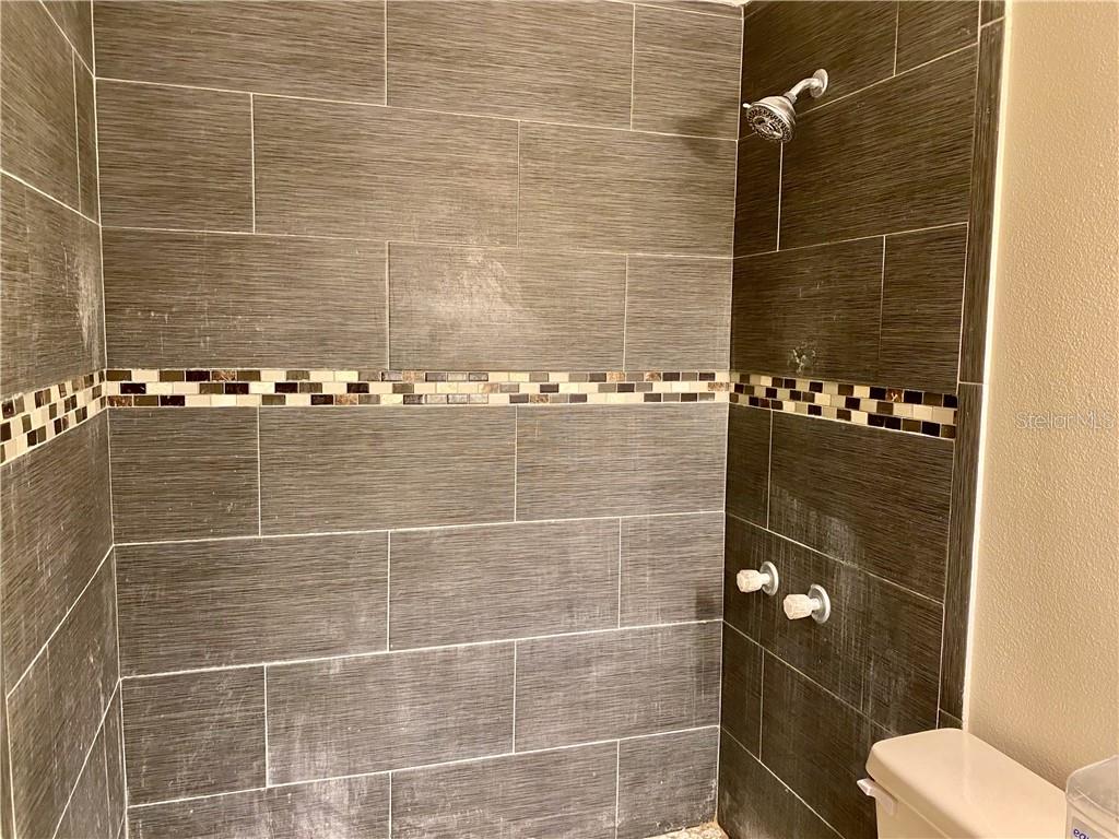 2718 MIDTIMES DR — photo 10