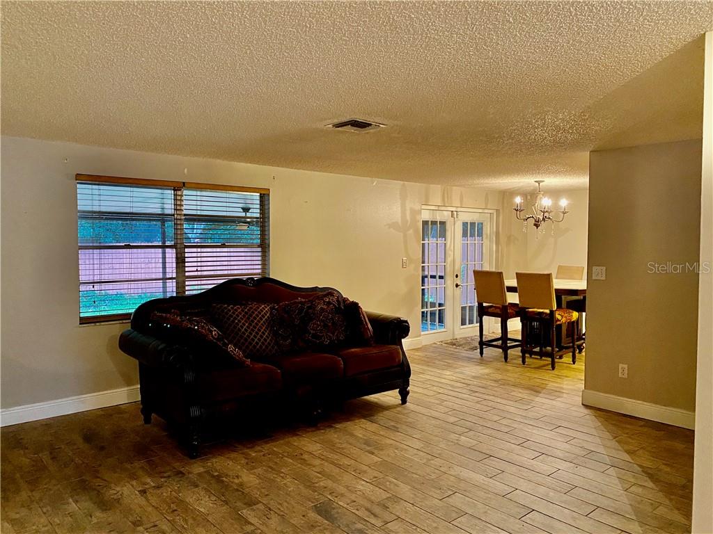 2718 MIDTIMES DR — photo 6