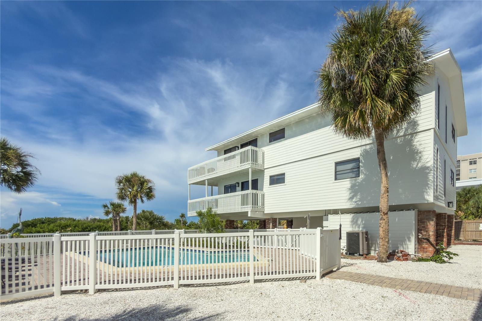 460 BEACH RD #A1 — photo 4