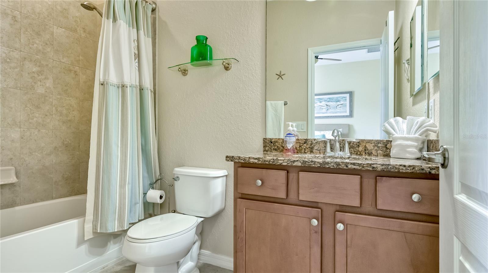6888 WILLOWSHIRE WAY — photo 26