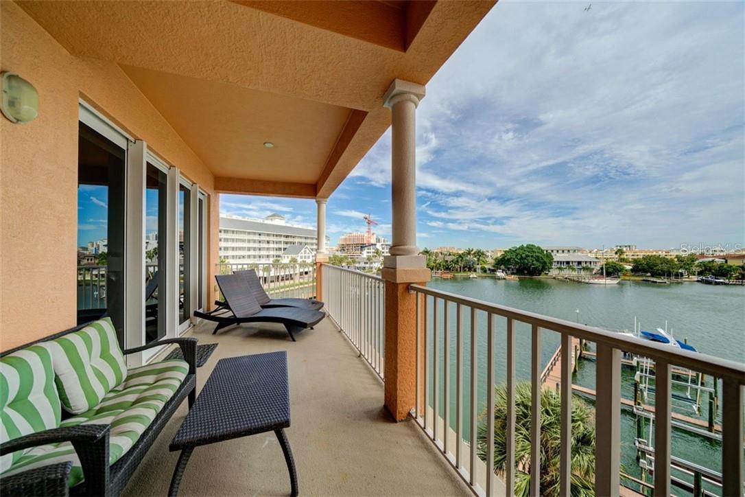 530 S GULFVIEW BLVD #401 — photo 9