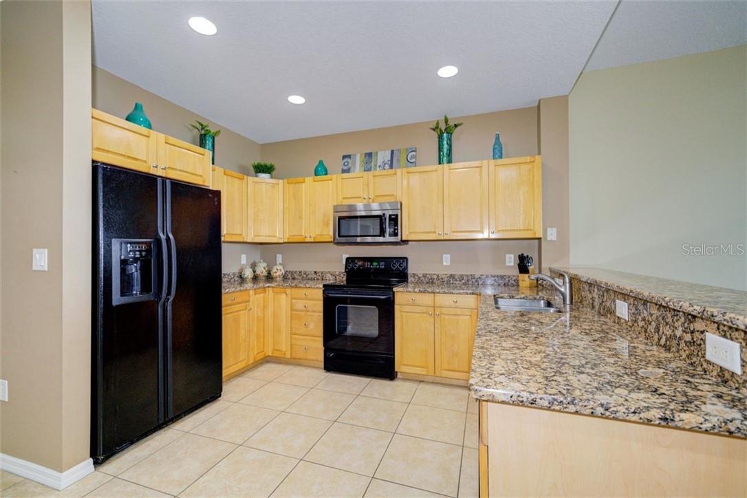 530 S GULFVIEW BLVD #401 — photo 12