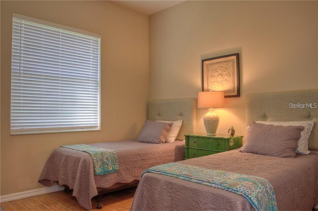 7348 STANHOPE CT — photo 18