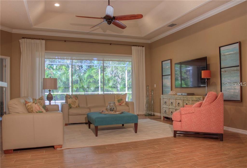 7348 STANHOPE CT — photo 2