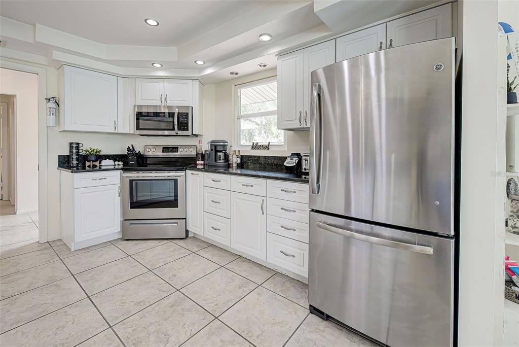 3670 EMILY LN — photo 20