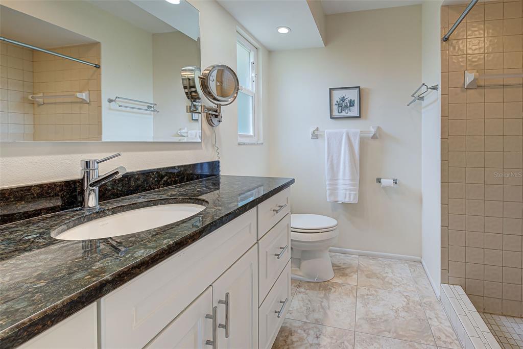3670 EMILY LN — photo 27