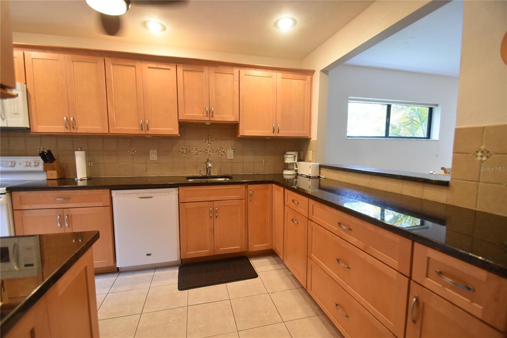 1523 CLOWER CREEK DR #HA246 — photo 2