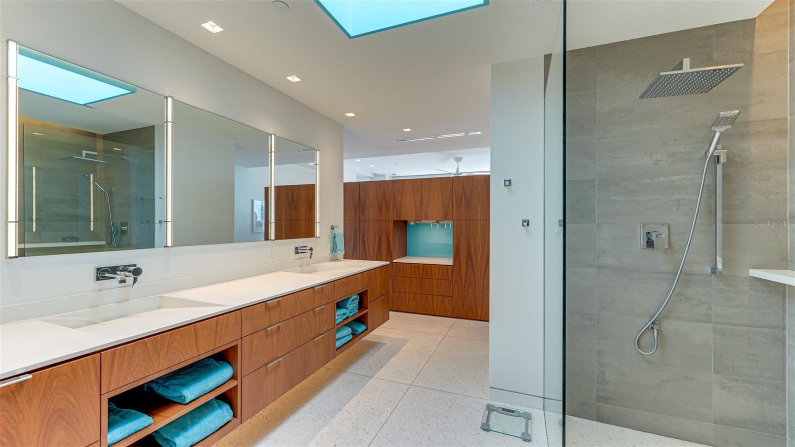 455 LONGBOAT CLUB RD #PH1 — photo 28