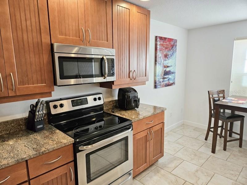 6618 7TH AVENUE CIR W #1404 — photo 3