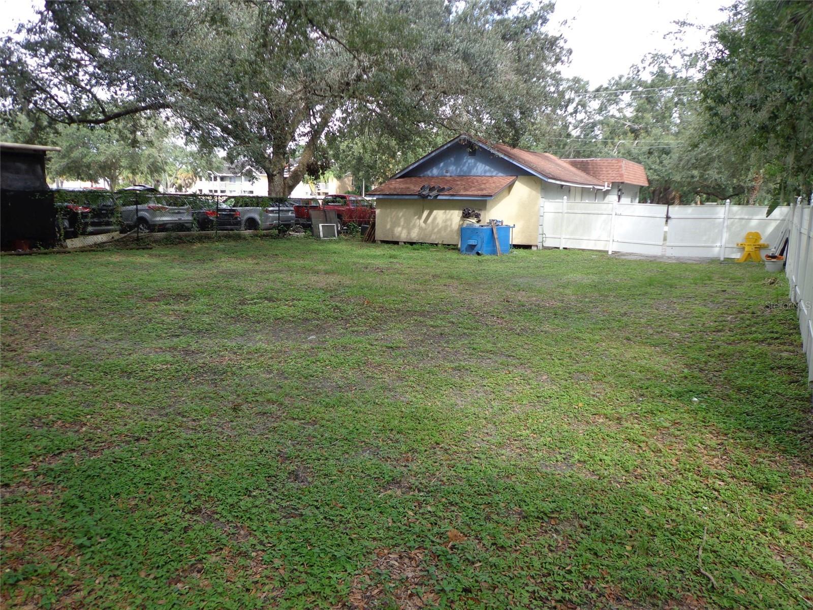 1904 W WATERS AVE — photo 16