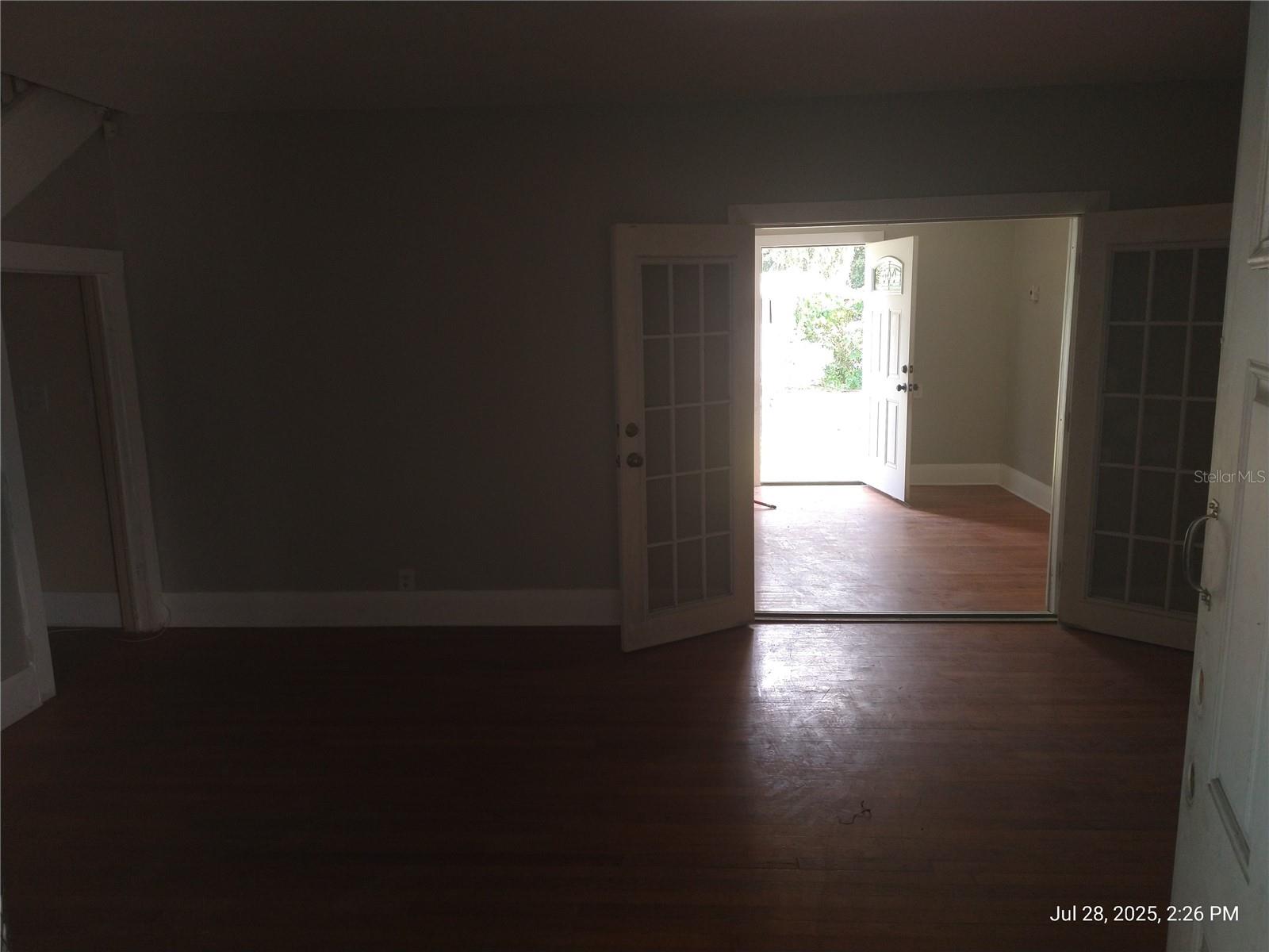 909 and 911 WEST HILLSBOROUGH AVE — photo 21