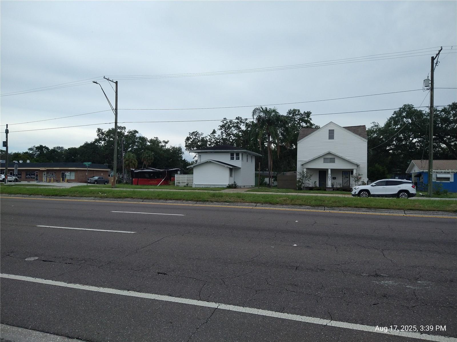 909 and 911 WEST HILLSBOROUGH AVE — photo 7