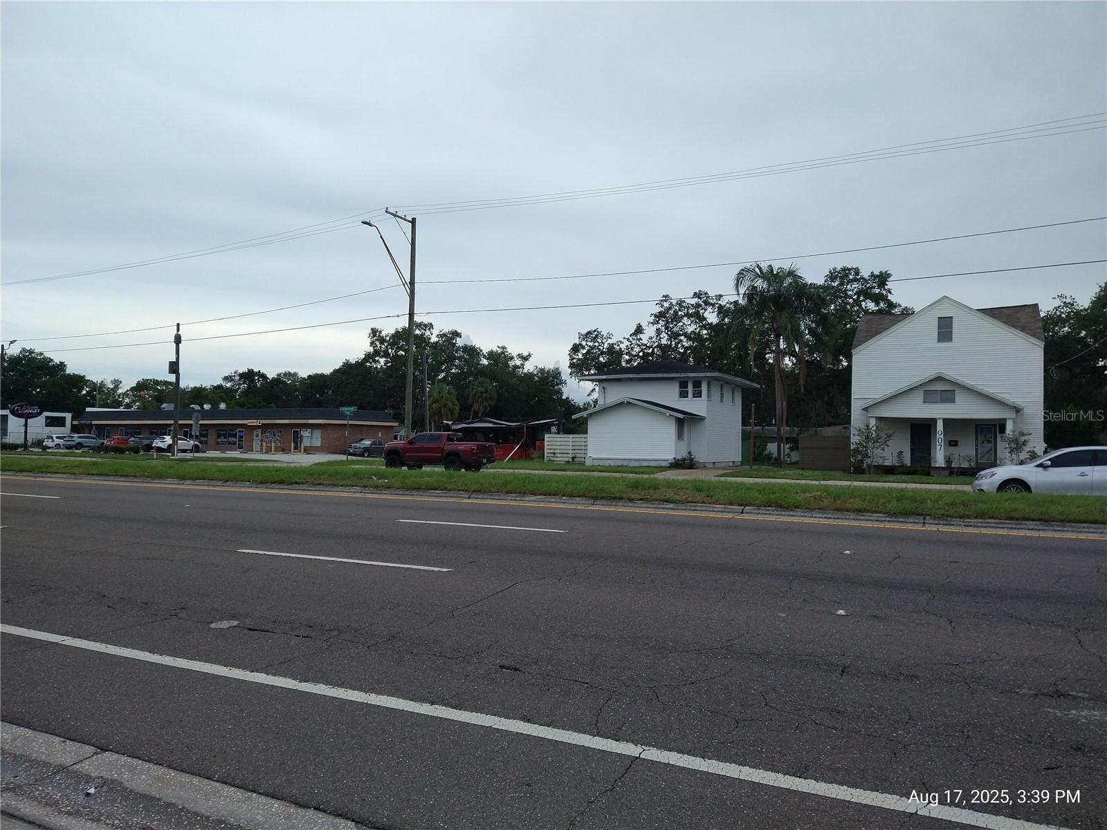 909 and 911 WEST HILLSBOROUGH AVE — photo 5