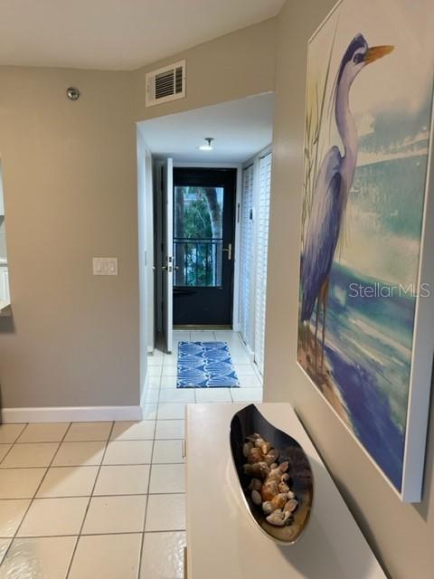 1001 BENJAMIN FRANKLIN DR #212 — photo 2